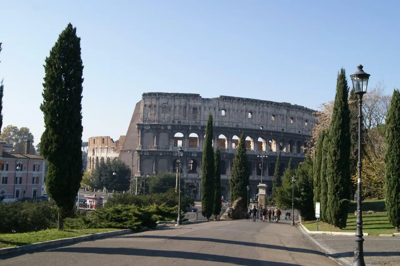 Apartment Tatusa Al Colosseo Rome